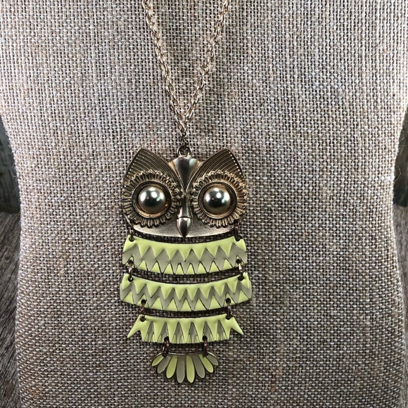 Vintage Owl Necklace Gold Tone Yellow - Picture 1 of 8